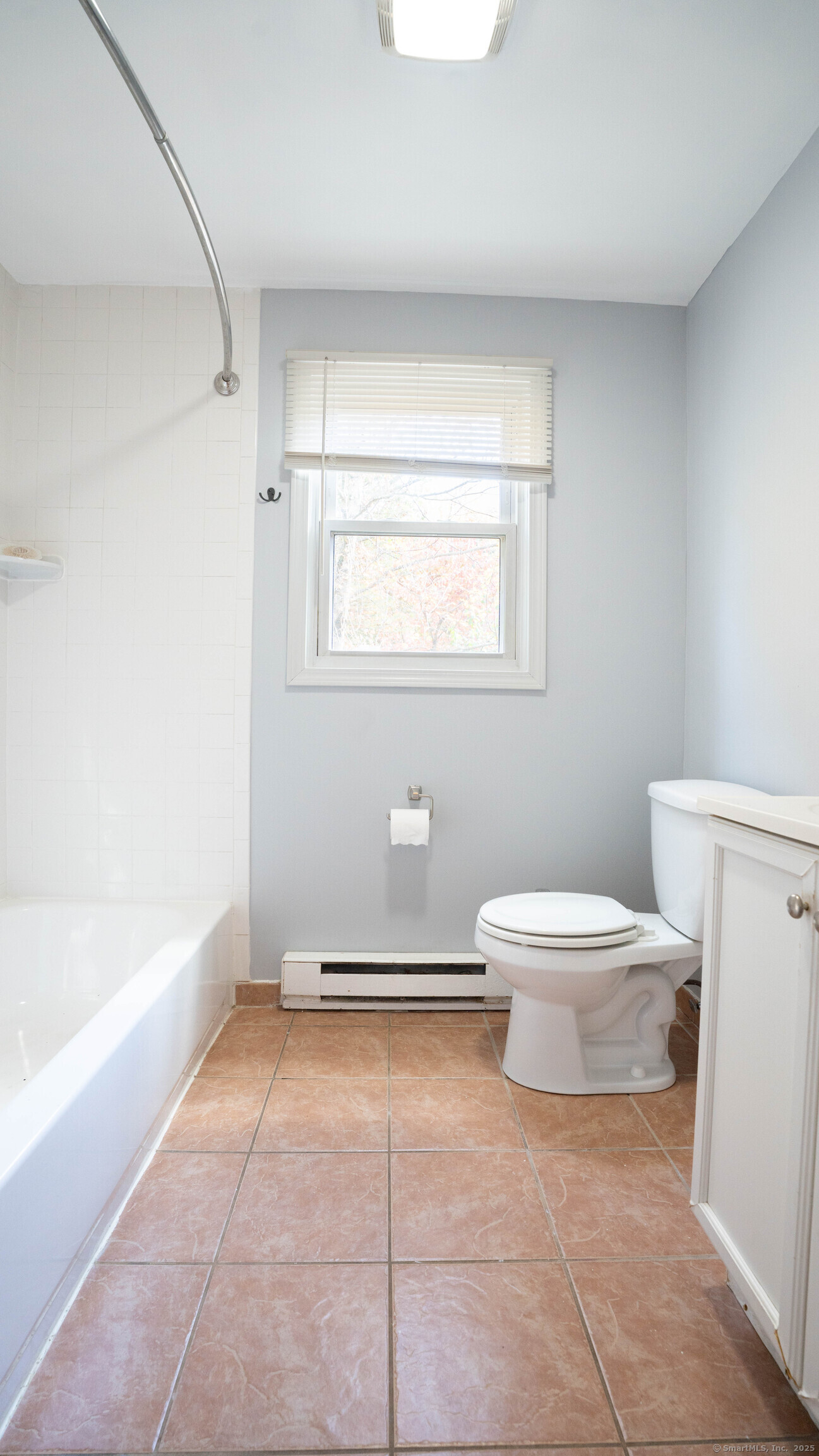24 Coburn Circle Newington CT 06111