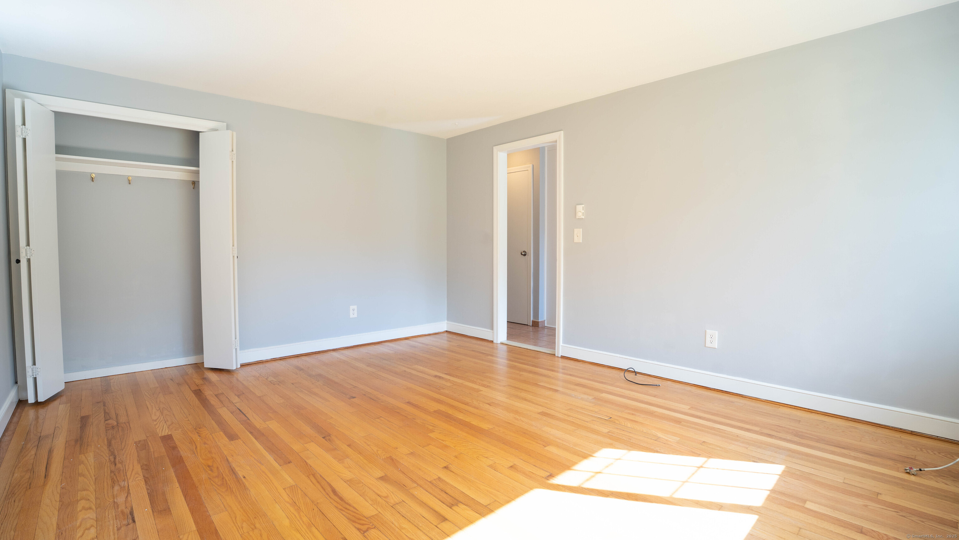 24 Coburn Circle Newington CT 06111
