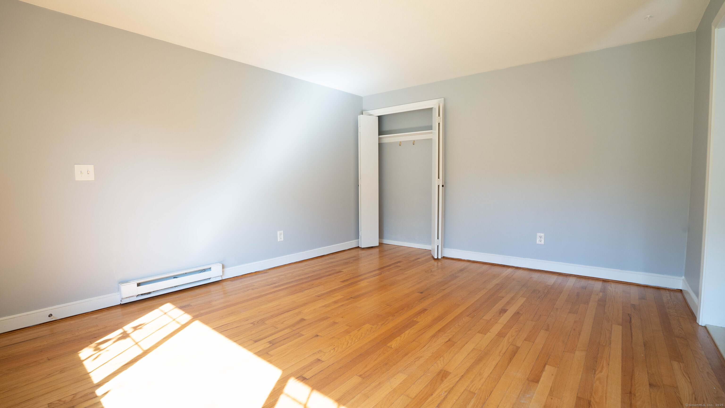 24 Coburn Circle Newington CT 06111