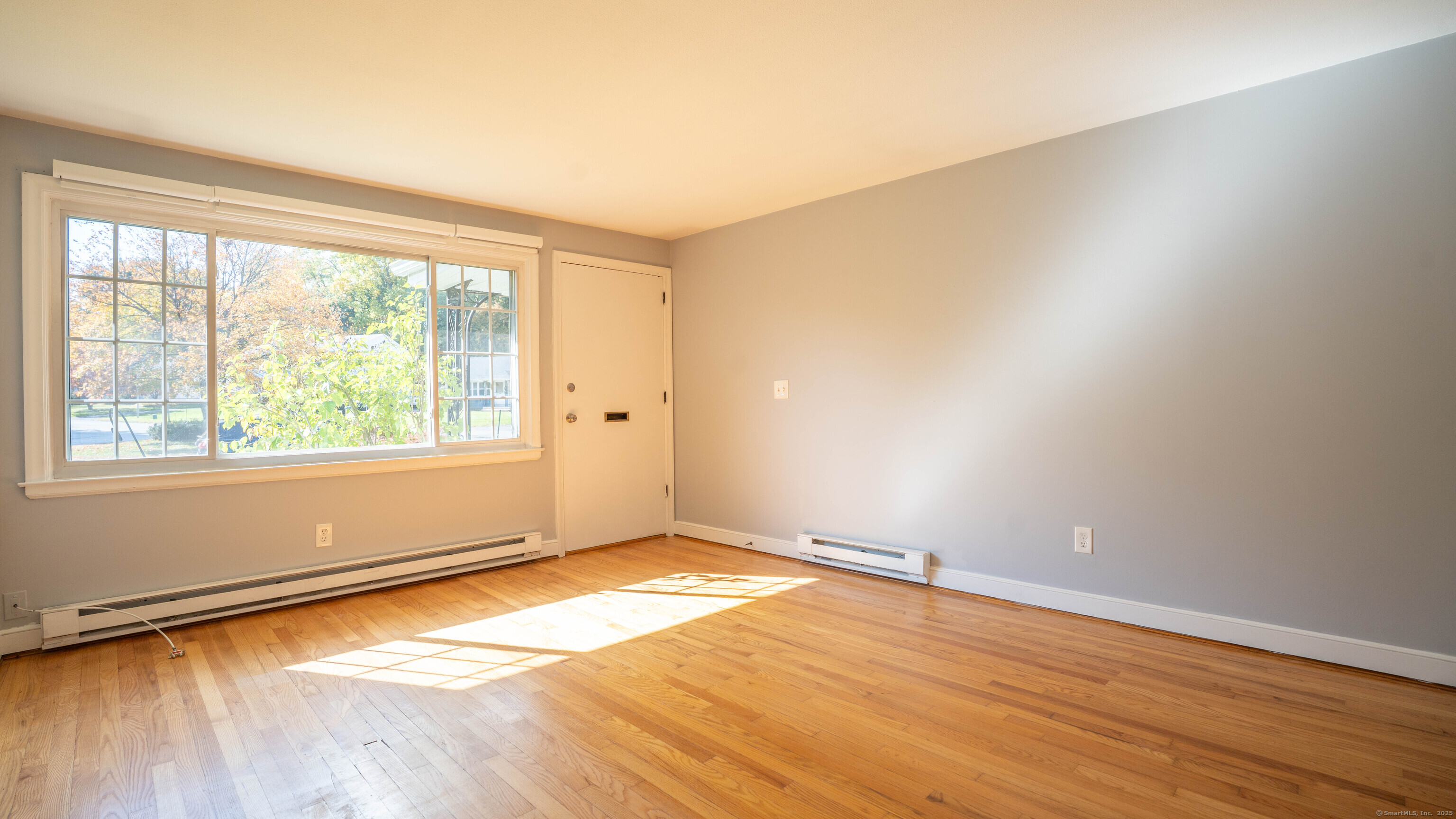 24 Coburn Circle Newington CT 06111