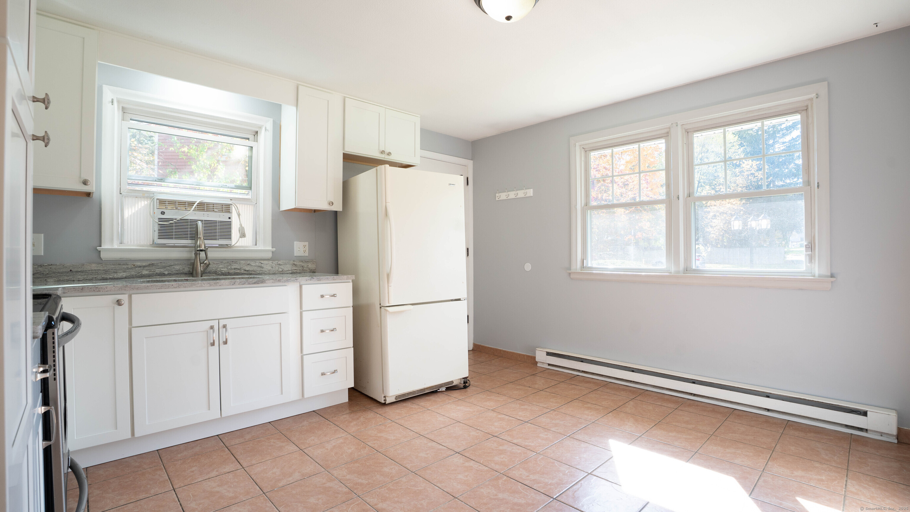 24 Coburn Circle Newington CT 06111