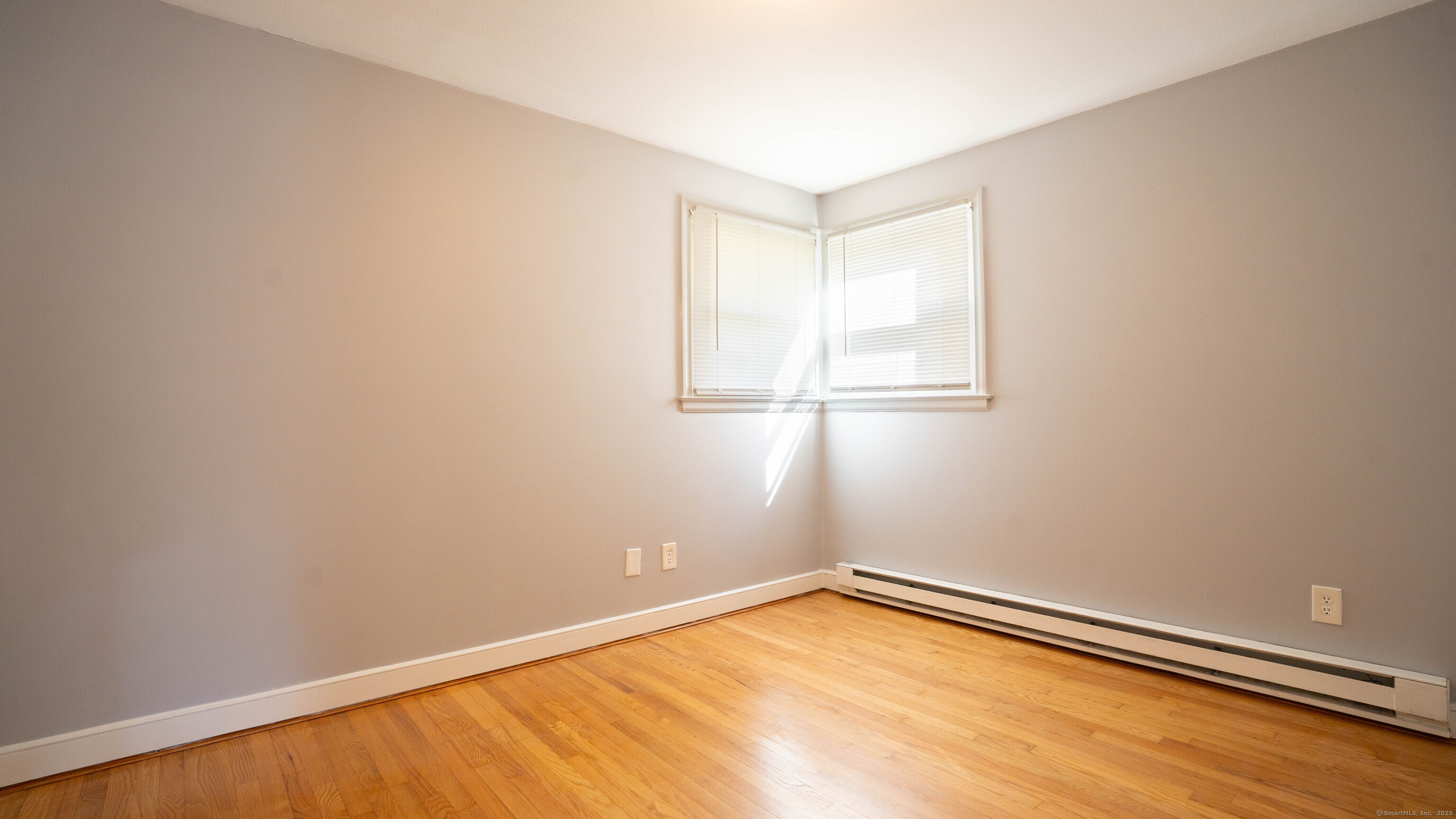 24 Coburn Circle Newington CT 06111