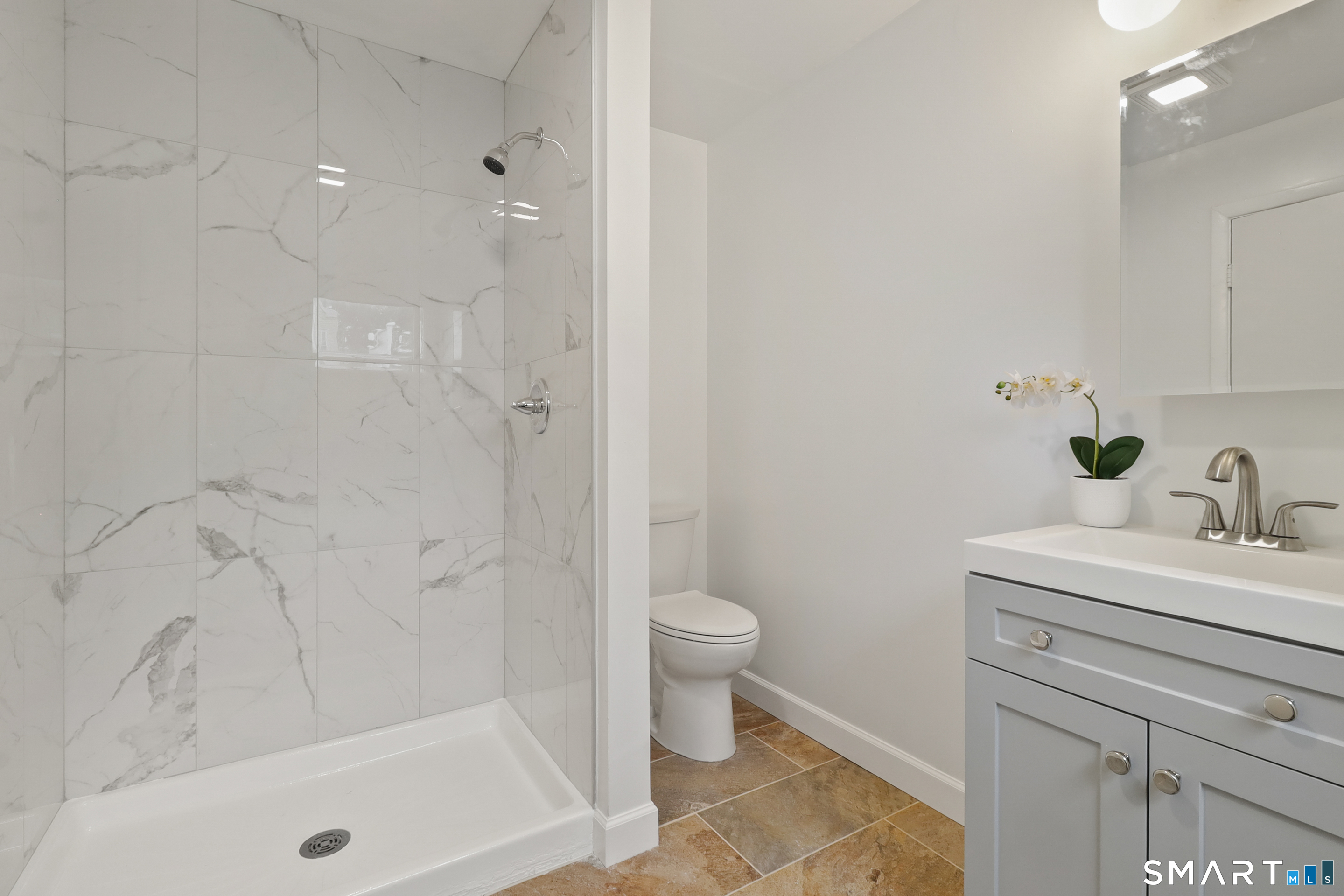 87 Pine Hill Avenue Stamford CT 06906