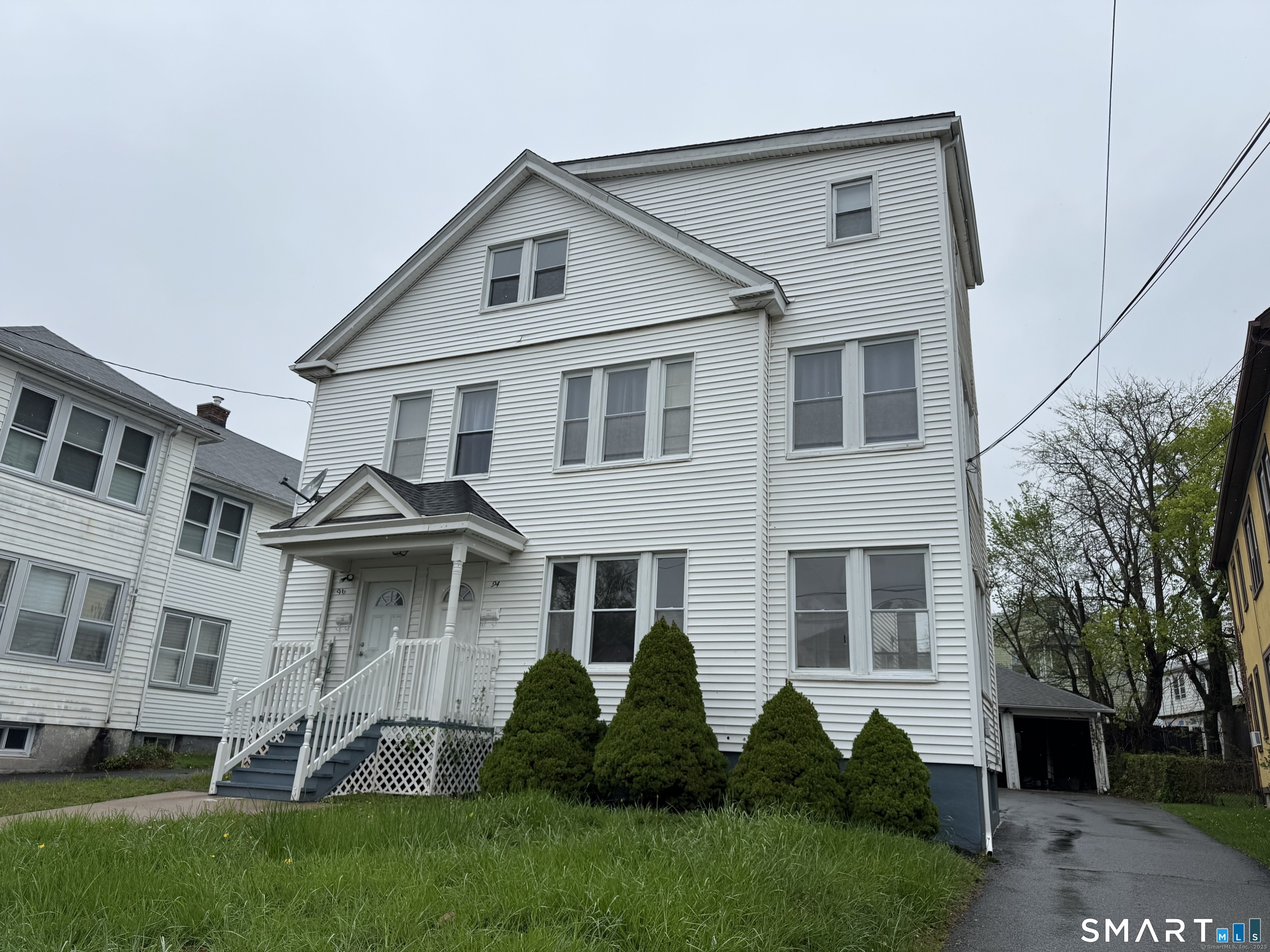 94-96 Thomaston Street Hartford CT 06112