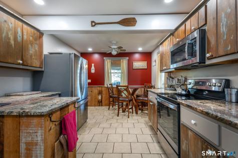 28 Fox Run New Fairfield CT 06812