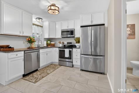 61 Brandywine Lane Suffield CT 06078