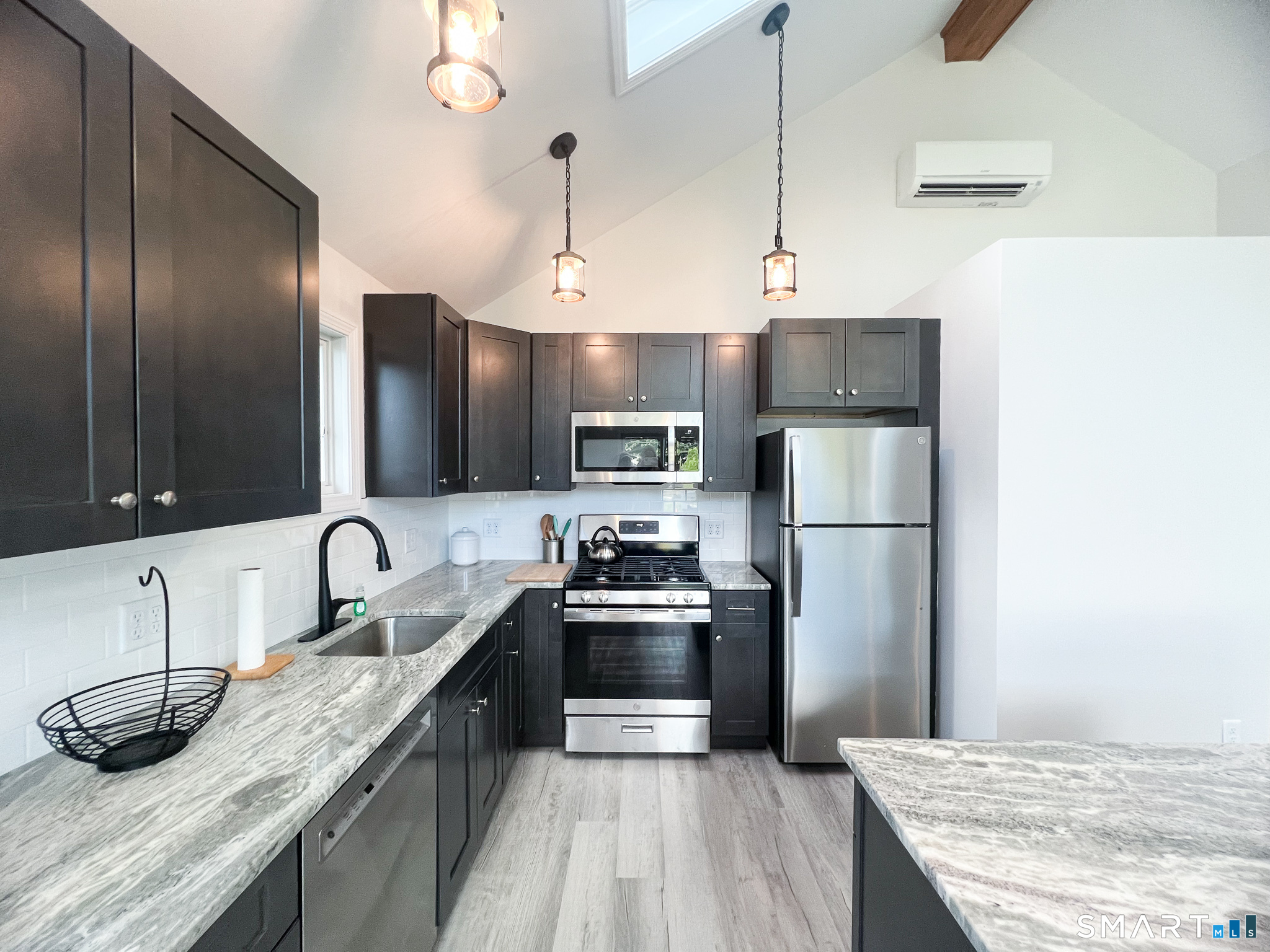1088 East Broadway Milford CT 06460