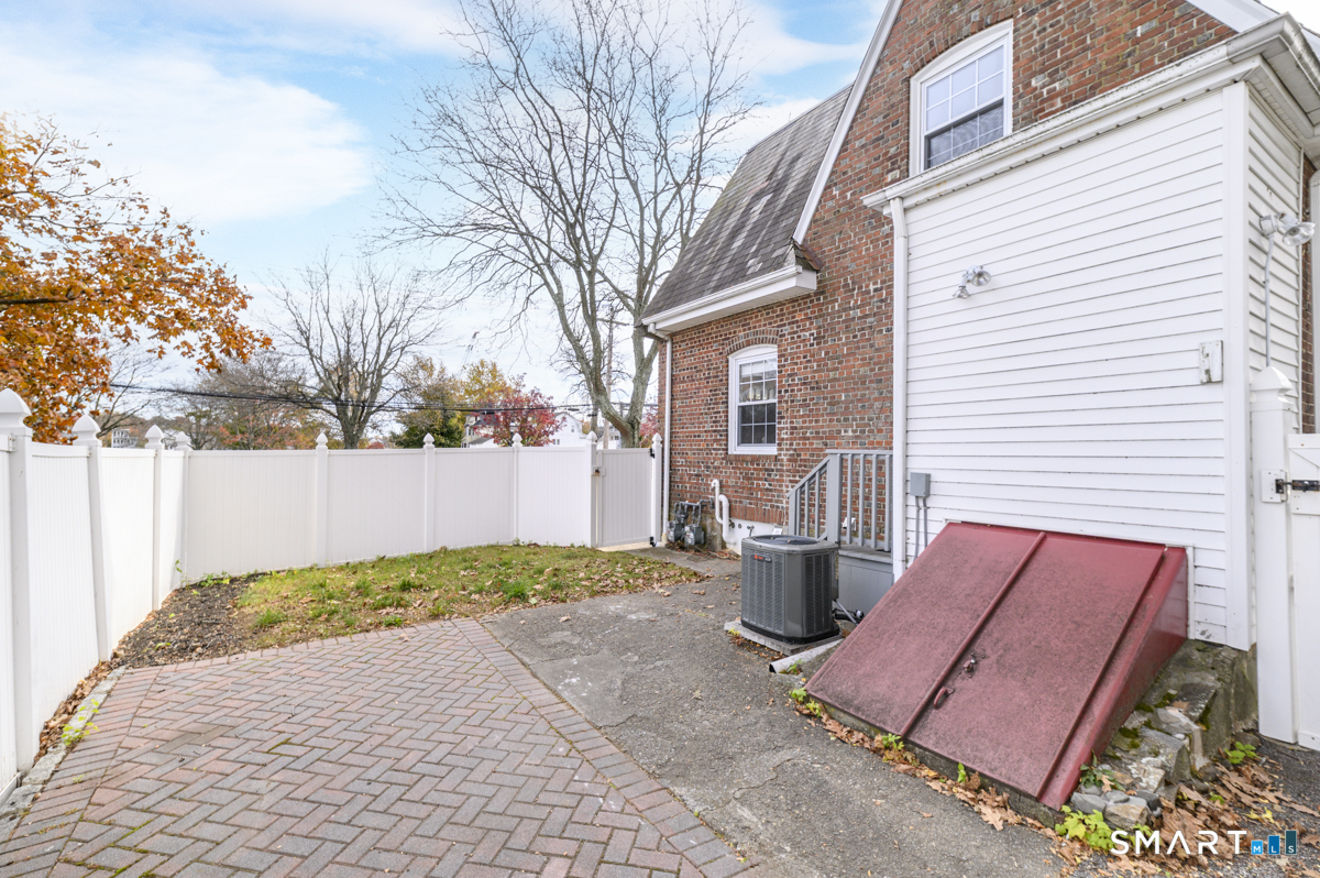 58 Post Road Fairfield CT 06824