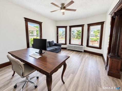 695 Laurel Avenue Bridgeport CT 06604