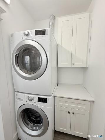 695 Laurel Avenue Bridgeport CT 06604