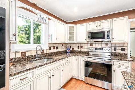 212 Chestnut Land Road New Milford CT 06776