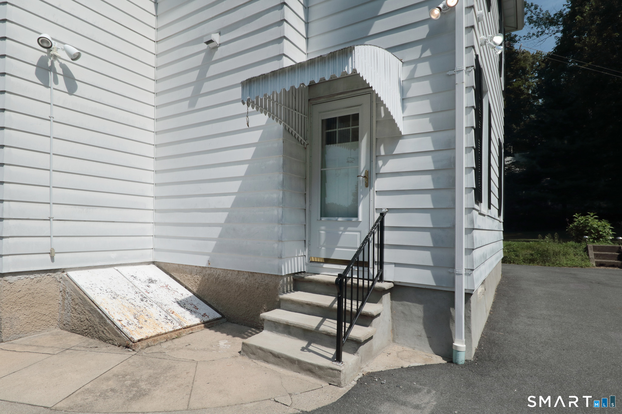 106 Myrtle Avenue Ansonia CT 06401