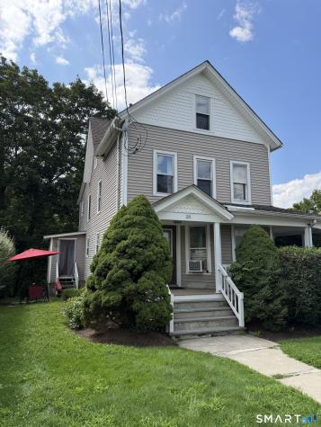 28 Davis Street Danbury CT 06810