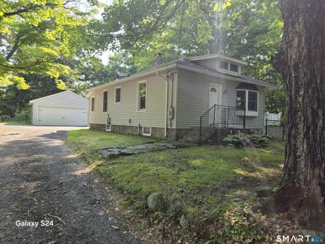 145 Liberty Street Clinton CT 06413