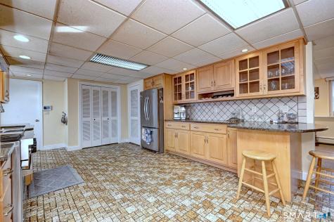 4565 Madison Avenue Trumbull CT 06611