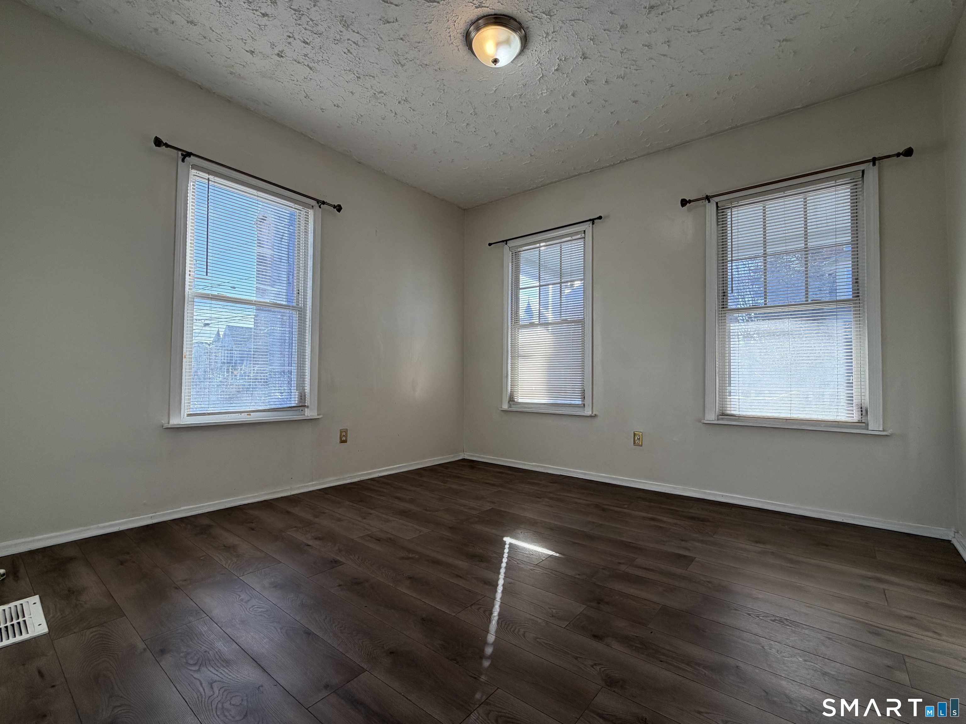 468 Noble Avenue Bridgeport CT 06608