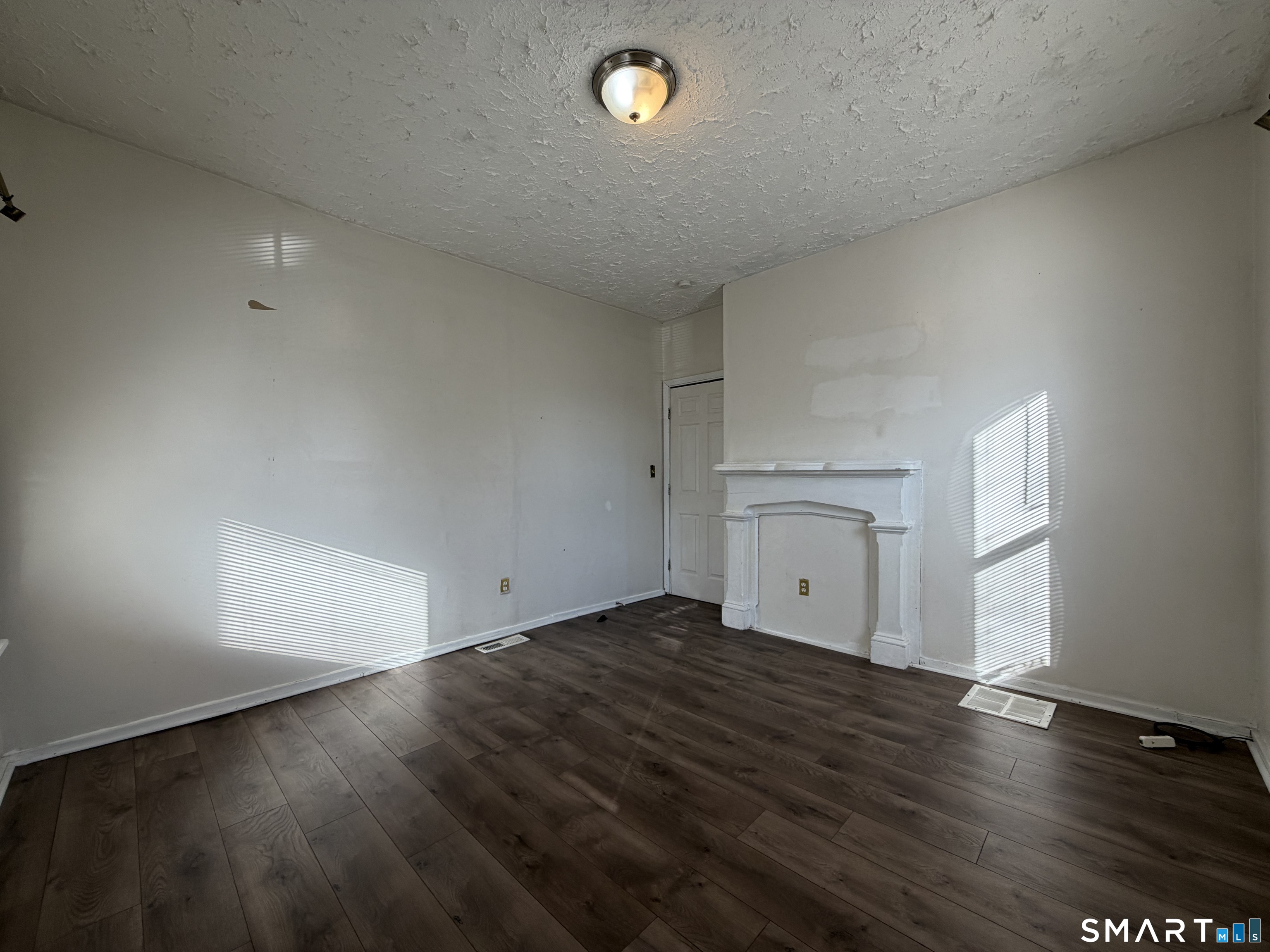 468 Noble Avenue Bridgeport CT 06608