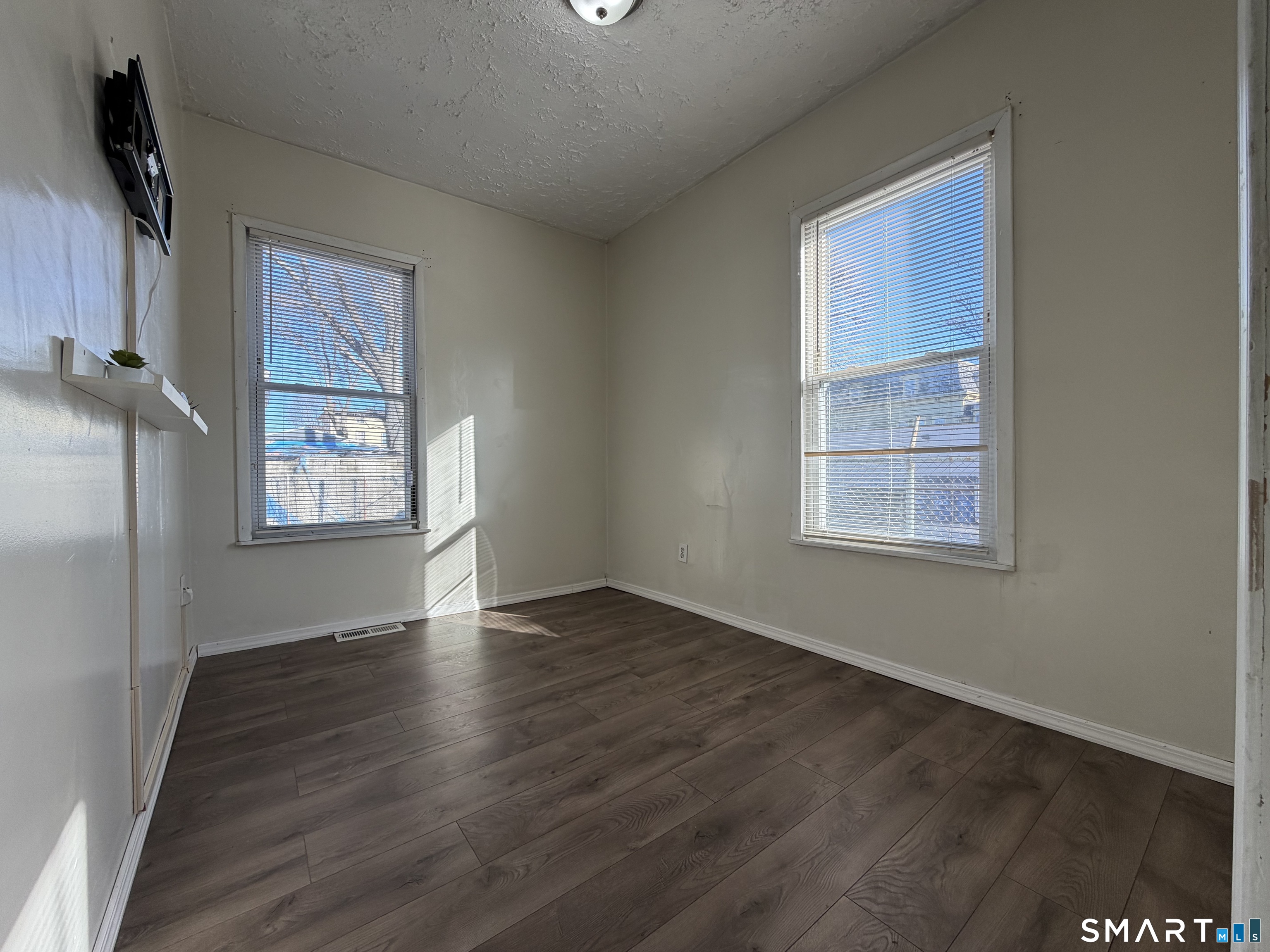 468 Noble Avenue Bridgeport CT 06608