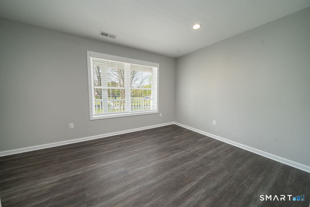 139 Main Street East Haven CT 06512