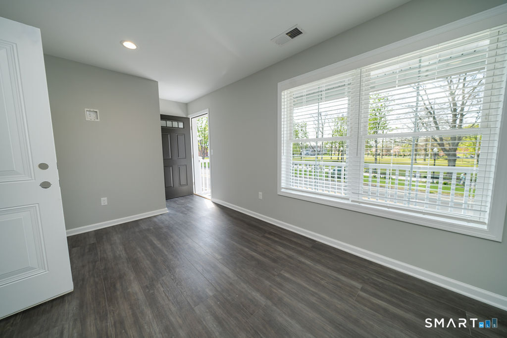 139 Main Street East Haven CT 06512
