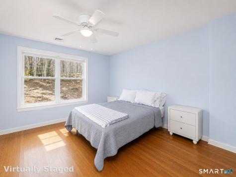 71 S Washington Avenue East Lyme CT 06357