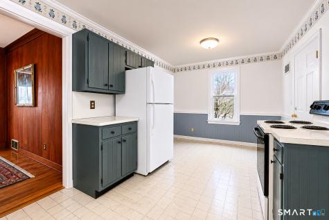 71 S Washington Avenue East Lyme CT 06357