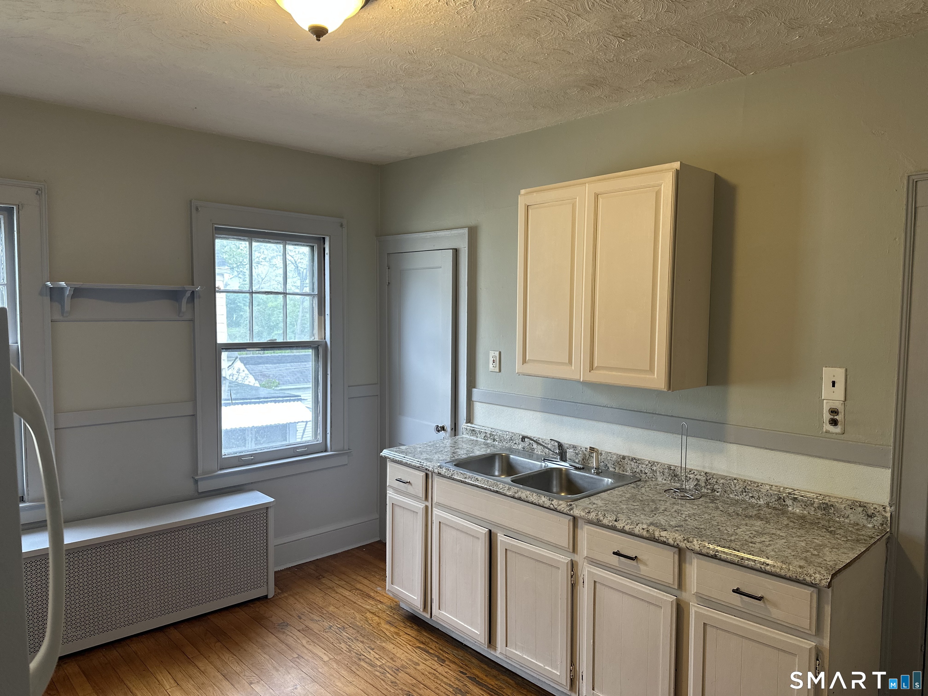 35 Woodmere Road West Hartford CT 06119