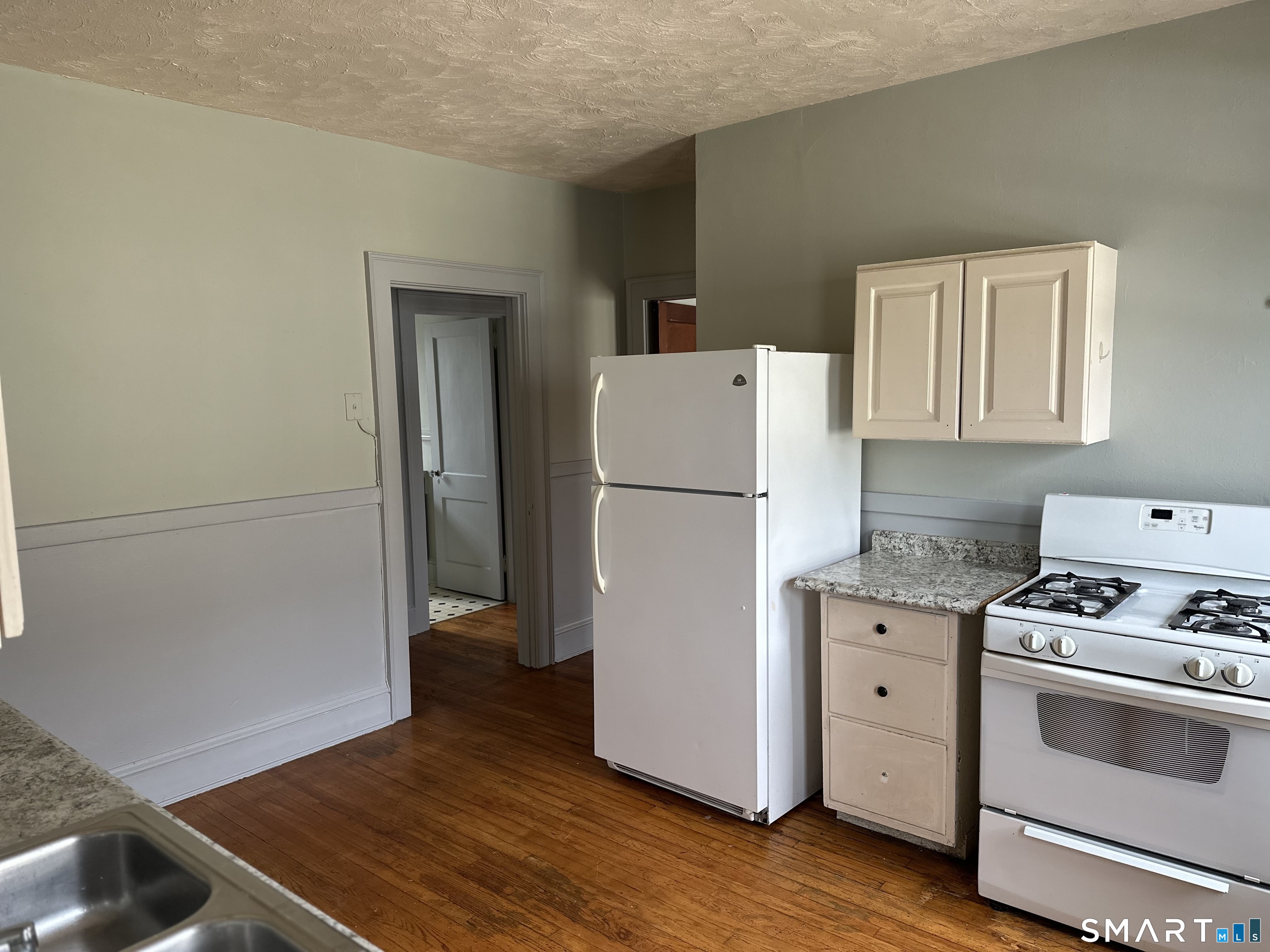 35 Woodmere Road West Hartford CT 06119