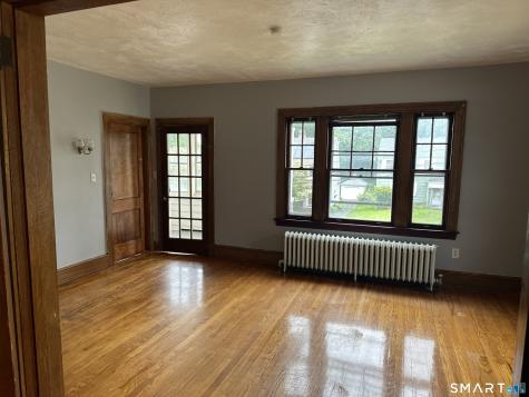 35 Woodmere Road West Hartford CT 06119