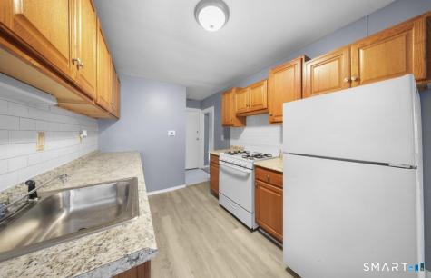 37 Granfield Avenue Bridgeport CT 06610