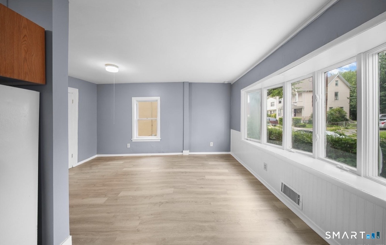 37 Granfield Avenue Bridgeport CT 06610