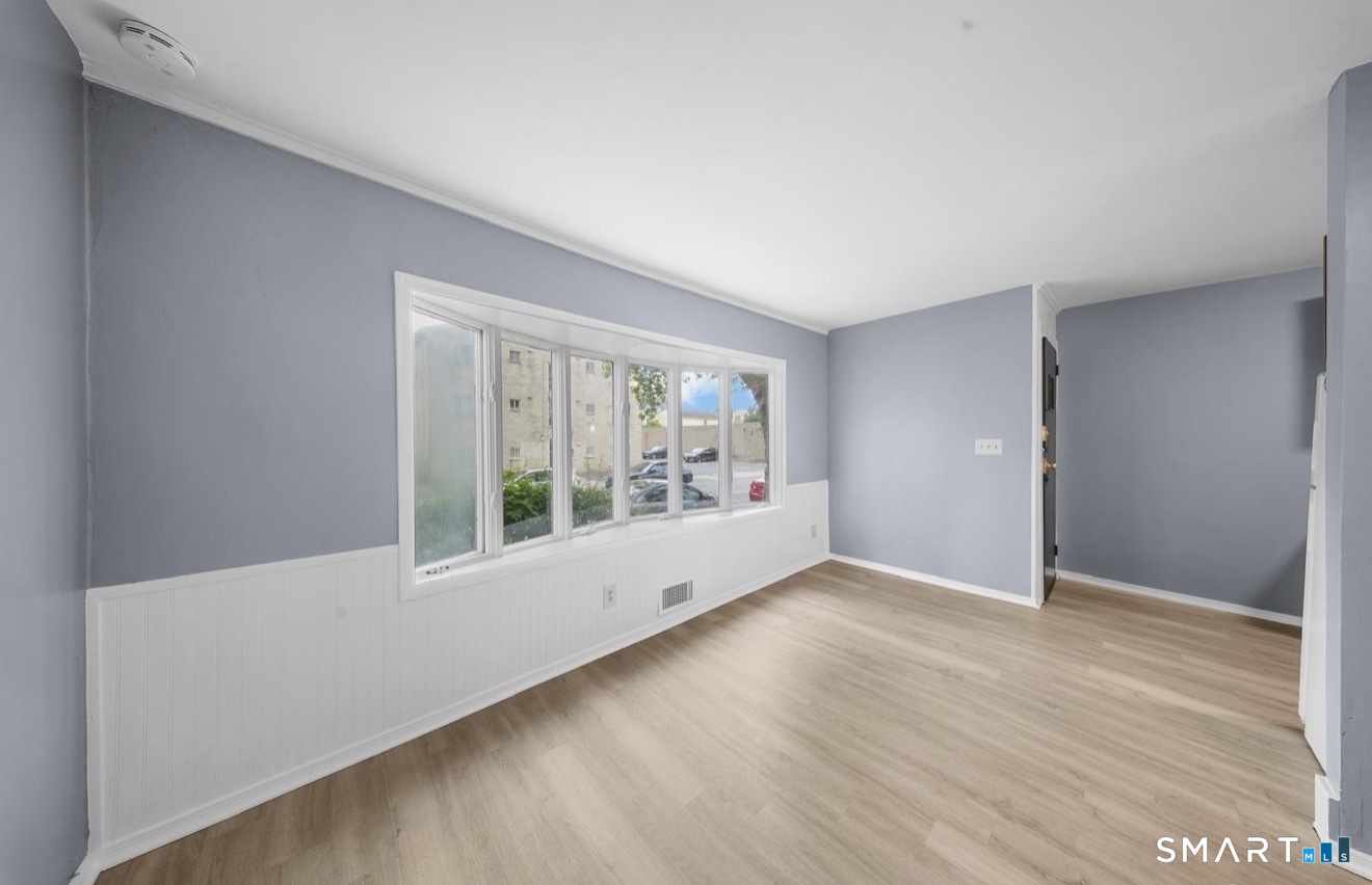 37 Granfield Avenue Bridgeport CT 06610