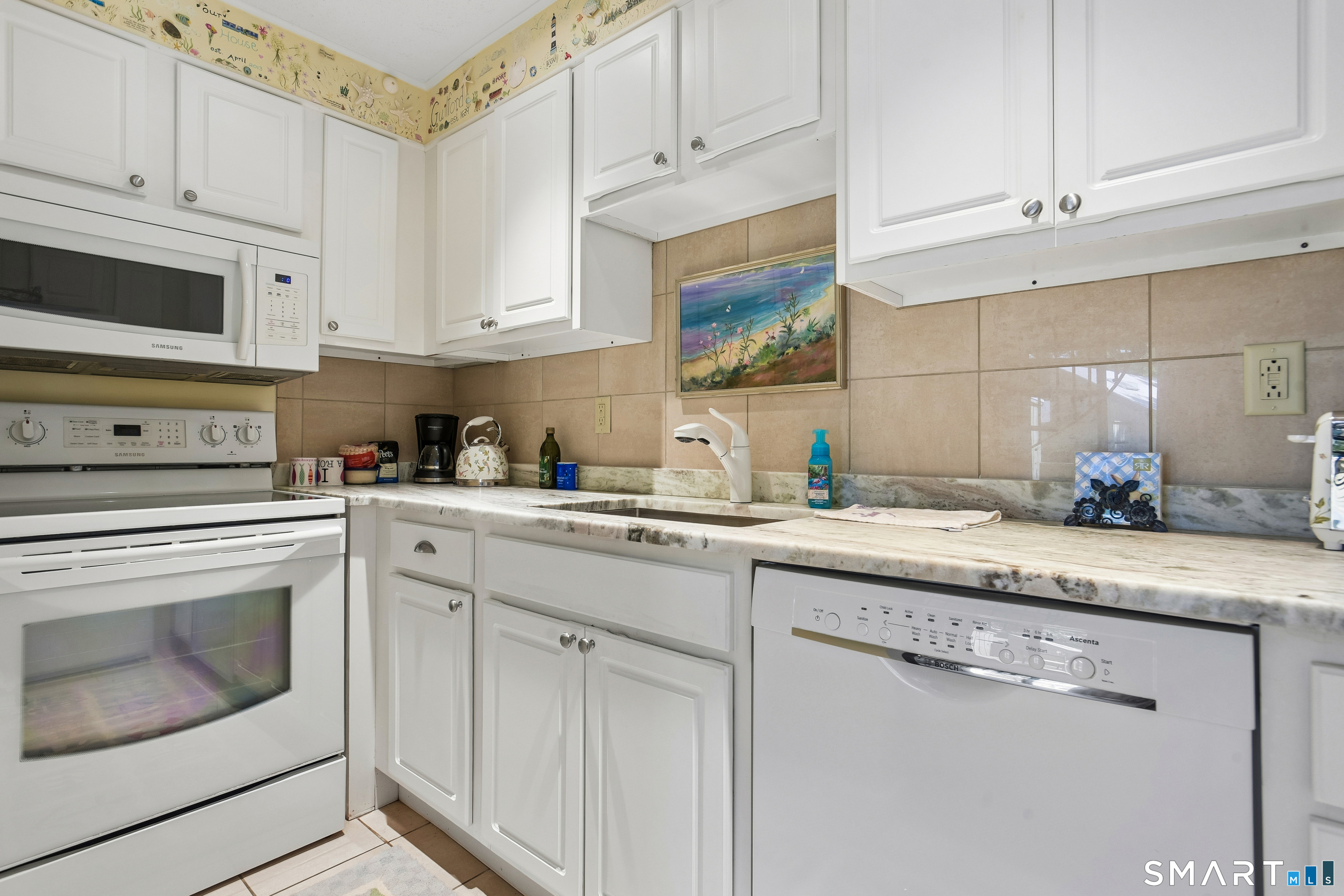 42 Quidnet Court Guilford CT 06437