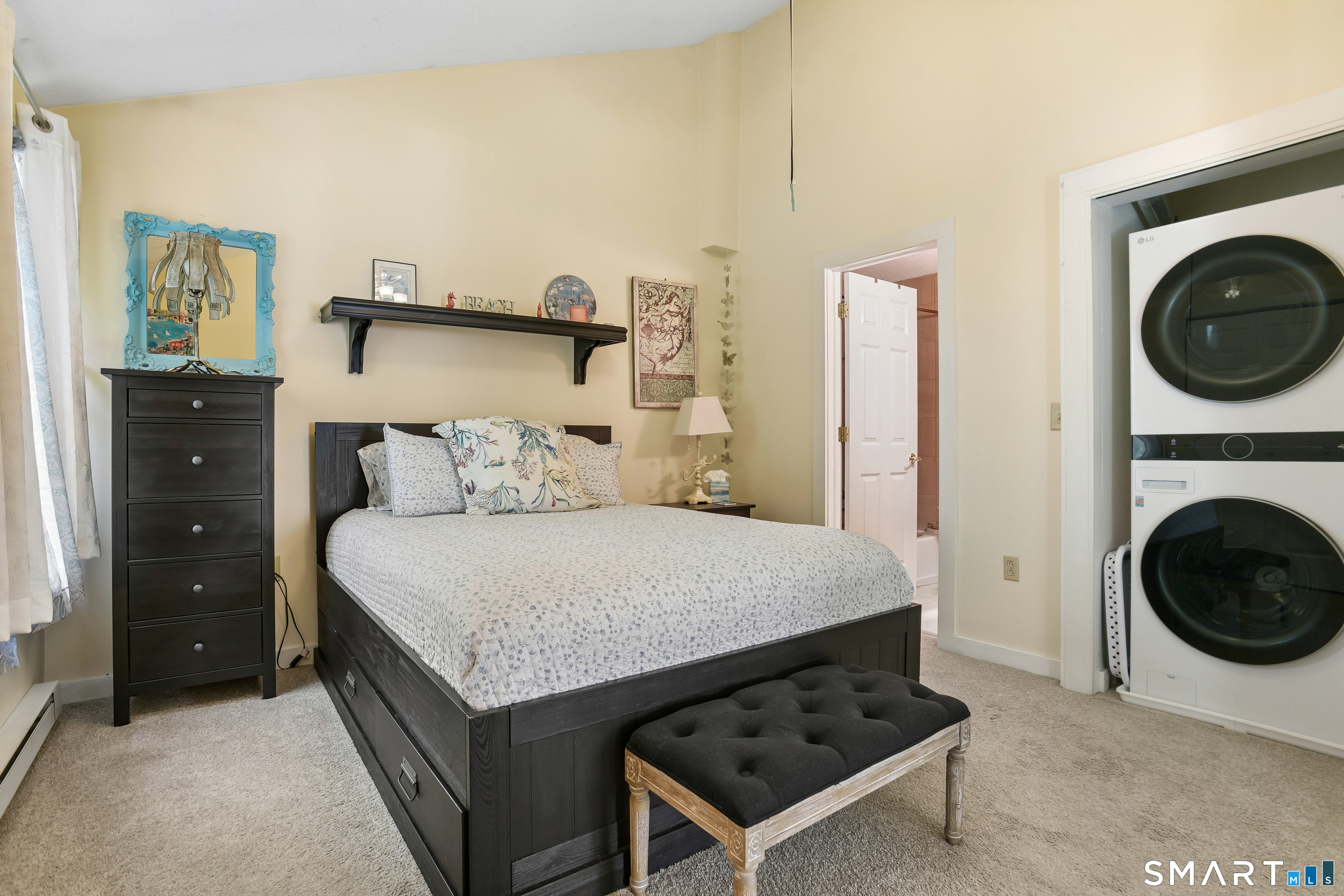 42 Quidnet Court Guilford CT 06437