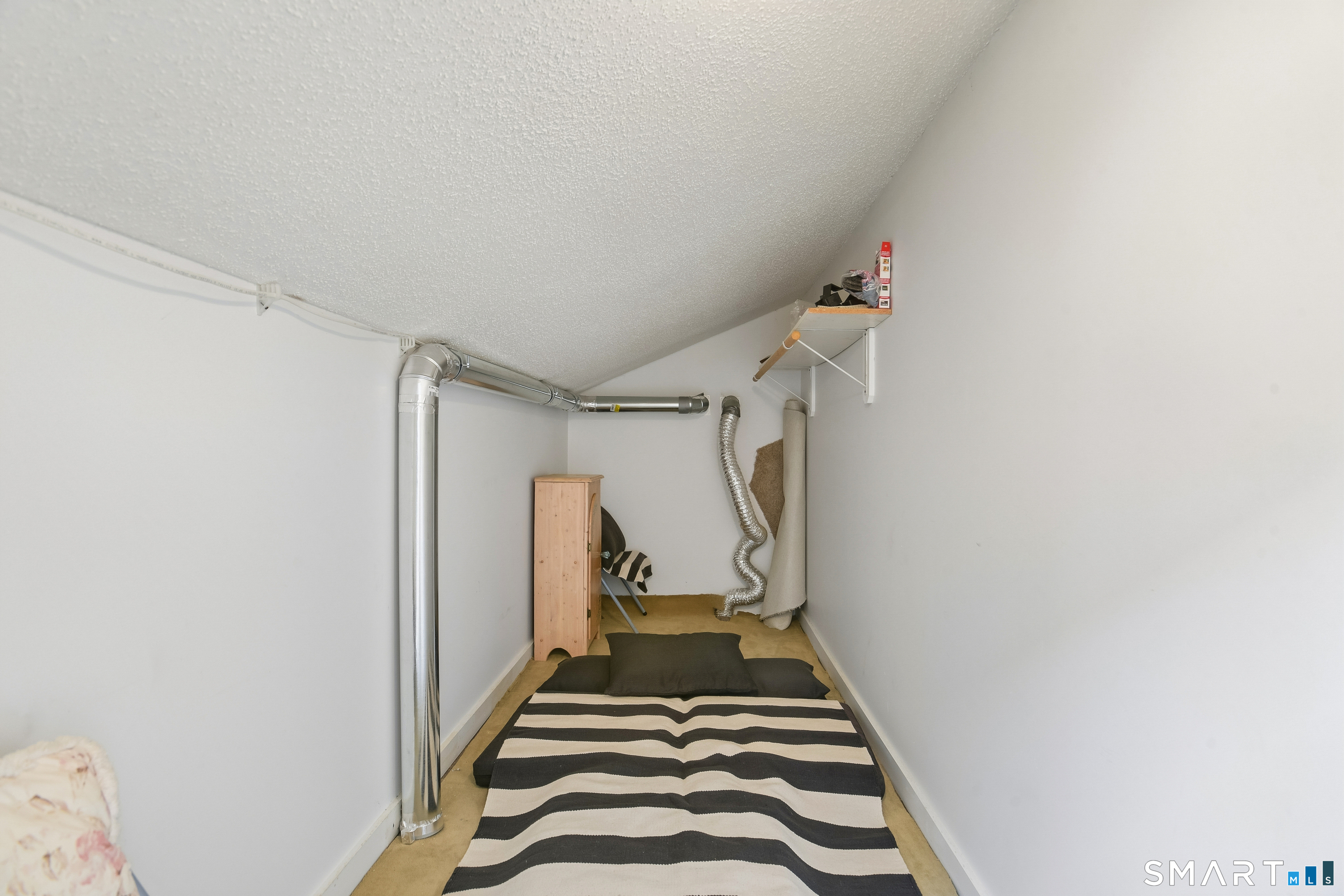 42 Quidnet Court Guilford CT 06437