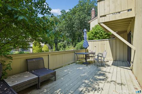 42 Quidnet Court Guilford CT 06437