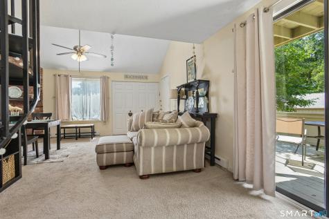 42 Quidnet Court Guilford CT 06437