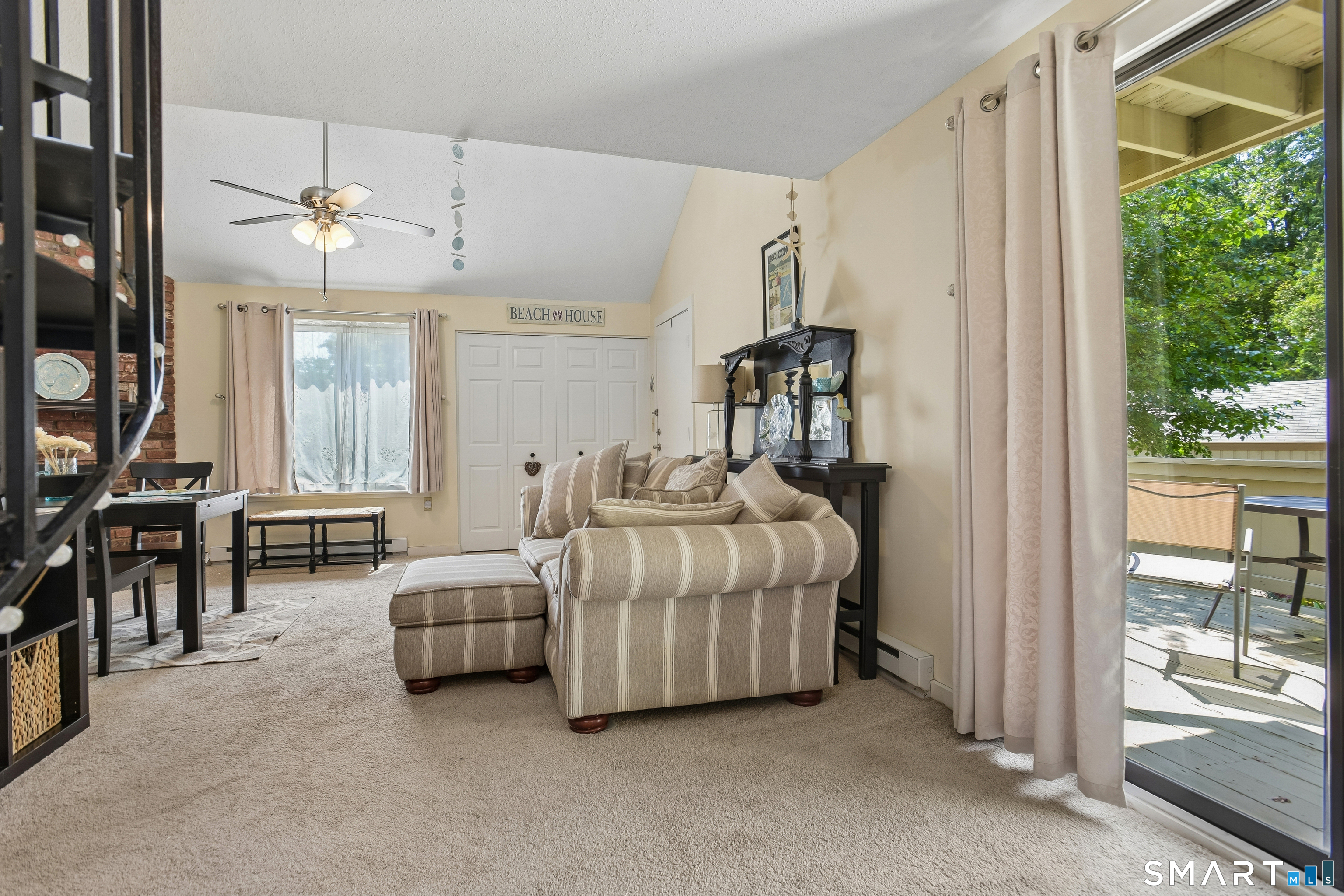 42 Quidnet Court Guilford CT 06437