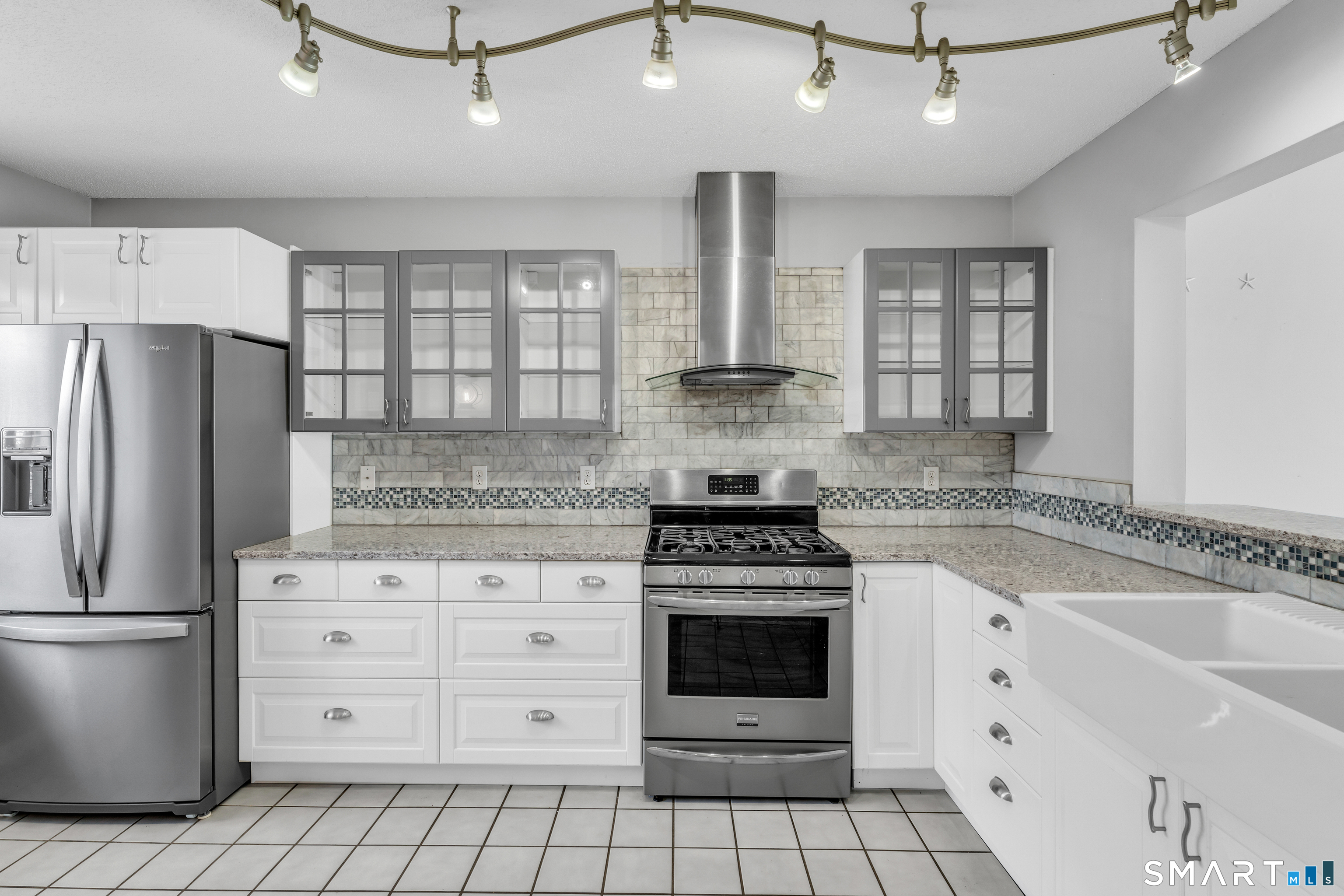 5 Mansfield Grove Road East Haven CT 06512