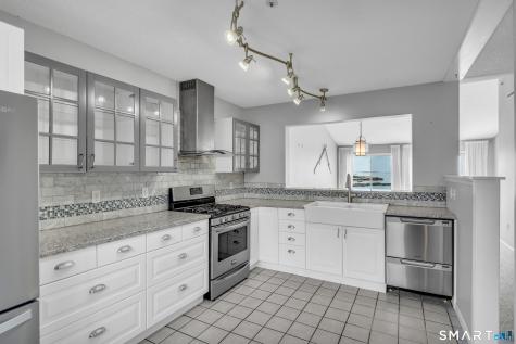 5 Mansfield Grove Road East Haven CT 06512