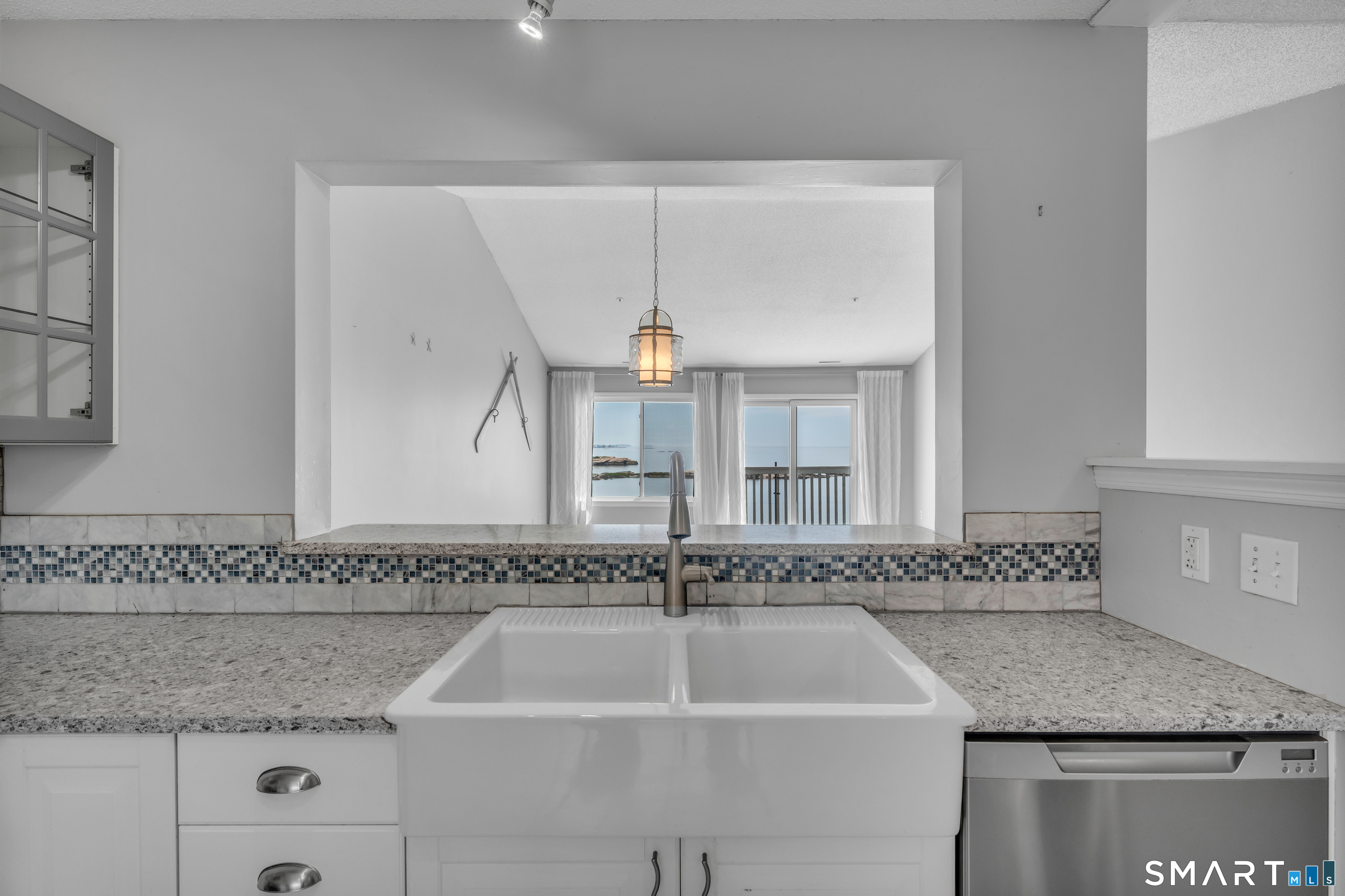 5 Mansfield Grove Road East Haven CT 06512