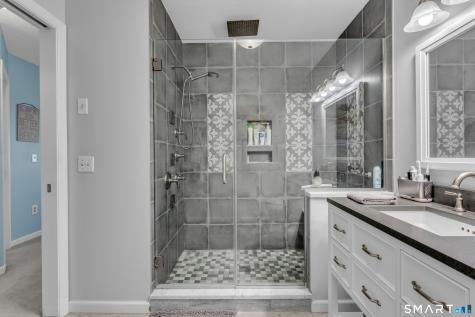 5 Mansfield Grove Road East Haven CT 06512