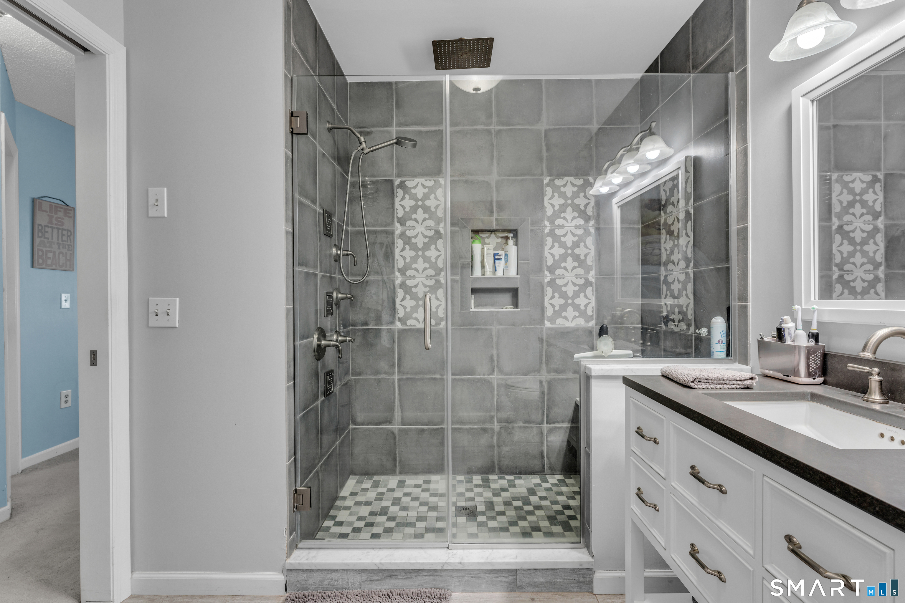 5 Mansfield Grove Road East Haven CT 06512