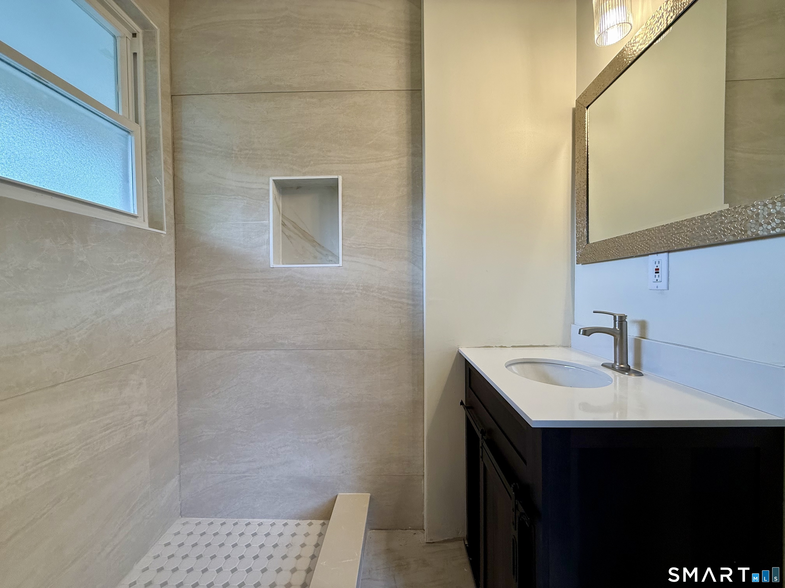 22 Hawthorne Avenue Derby CT 06418