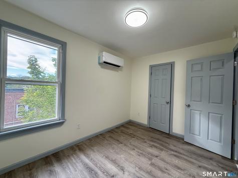 22 Hawthorne Avenue Derby CT 06418