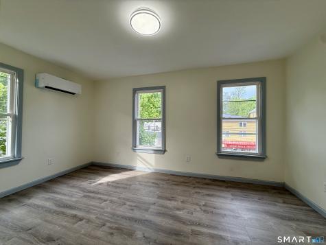 22 Hawthorne Avenue Derby CT 06418