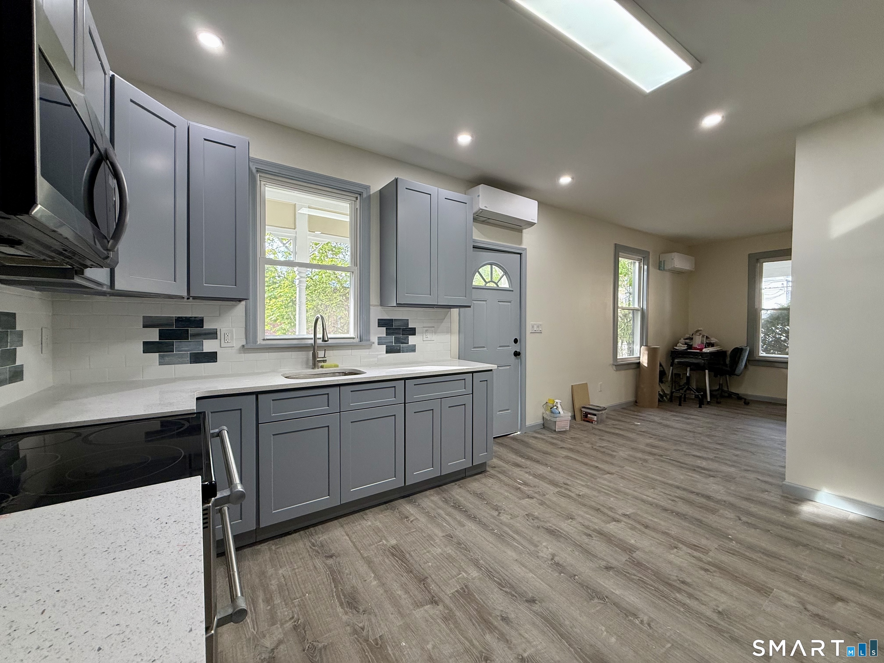 22 Hawthorne Avenue Derby CT 06418