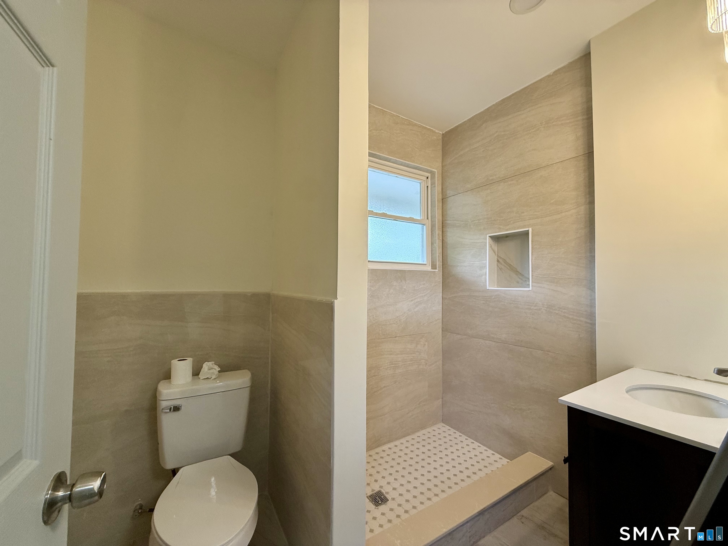 22 Hawthorne Avenue Derby CT 06418