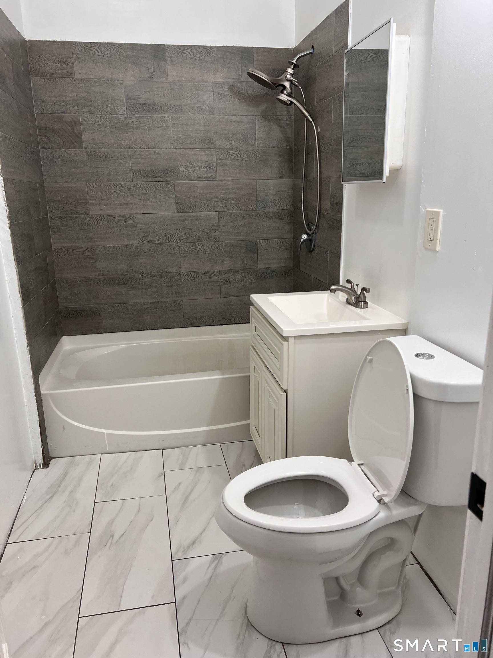75 High Street Waterbury CT 06704