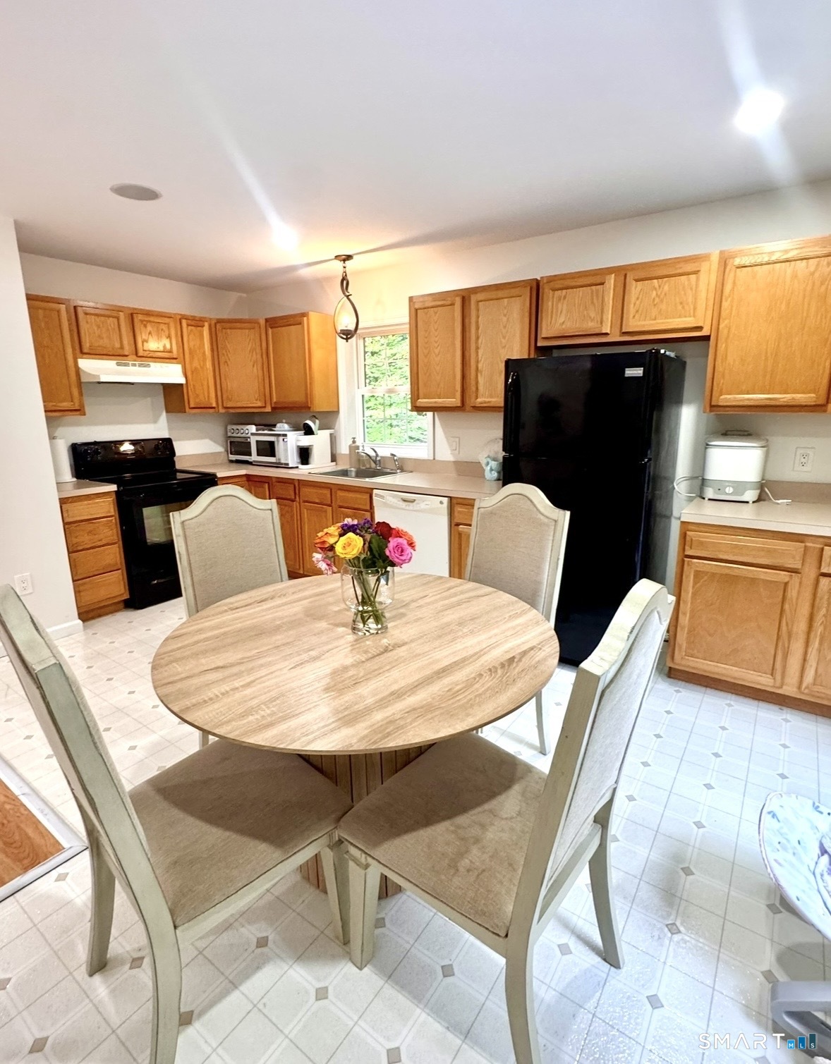 24 Kanungum Trail Shelton CT 06484